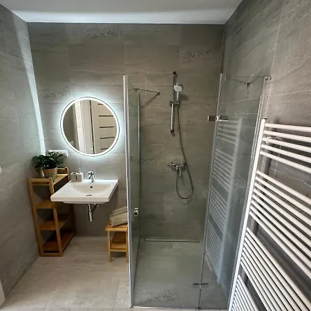 - Centre - Main Square Apartment