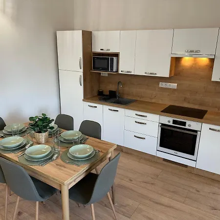 - Centre - Main Square Apartment