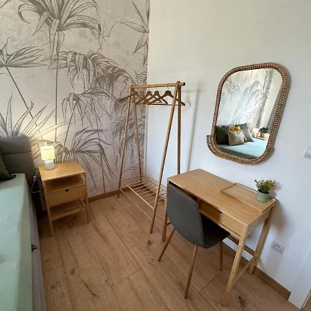 - Centre - Main Square