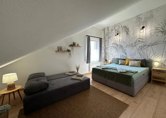 - Centre - Main Square Apartamento Liptovský Mikuláš