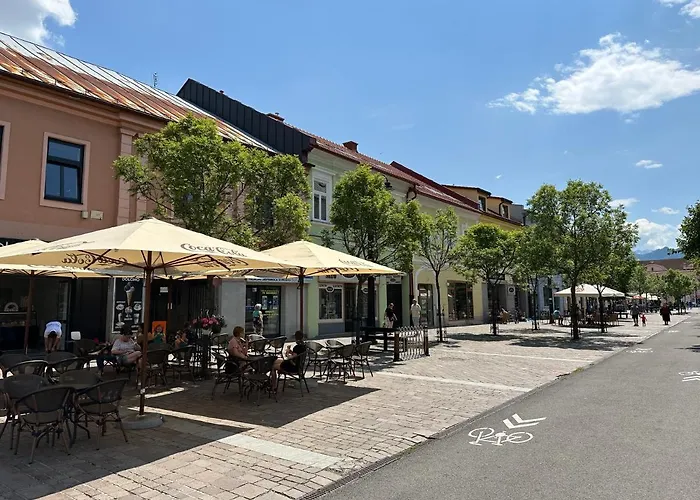 - Centre - Main Square
